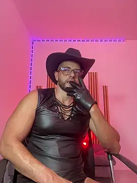 magnumchris Adlı Modelin Web Kamerası Şovu