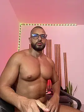 magnumchris Adlı Modelin Web Kamerası Şovu
