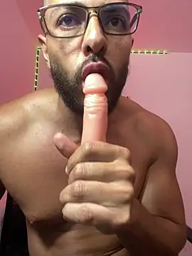 magnumchris Adlı Modelin Web Kamerası Şovu