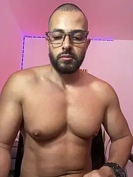 magnumchris Adlı Modelin Web Kamerası Şovu