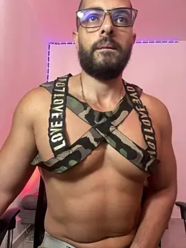 magnumchris' Live XXX Chat