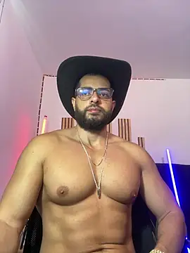 magnumchris Adlı Modelin Web Kamerası Şovu