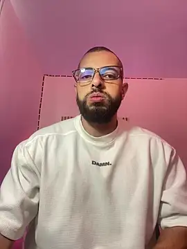 magnumchris 网络视讯表演