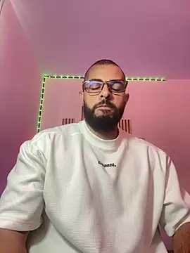 magnumchris 在線直播表演