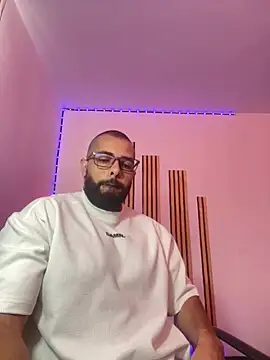 magnumchris' Webcam Show