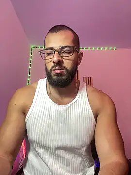 Show modela magnumchris na web-kameri