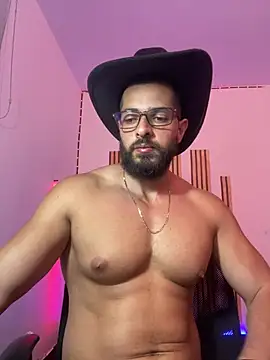 magnumchris Adlı Modelin Web Kamerası Şovu