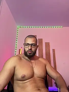 magnumchris 网络视讯表演