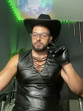 Show modela magnumchris na web-kameri