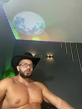 Show de magnumchris na webcam