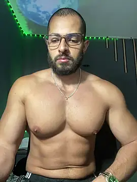 magnumchris' Webcam Show