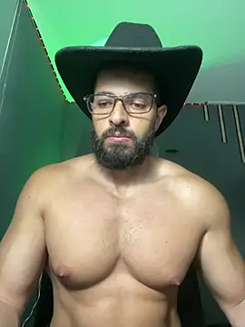 Show modela magnumchris na web-kameri