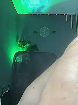 magnumchris Show in webcam