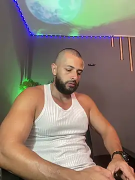 magnumchris Шоу с уебкамера