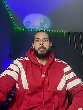 magnumchris: διαδικτυακό σόου στην κάμερα
