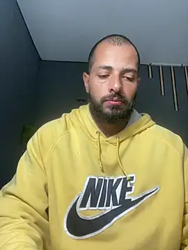 Show de magnumchris na webcam