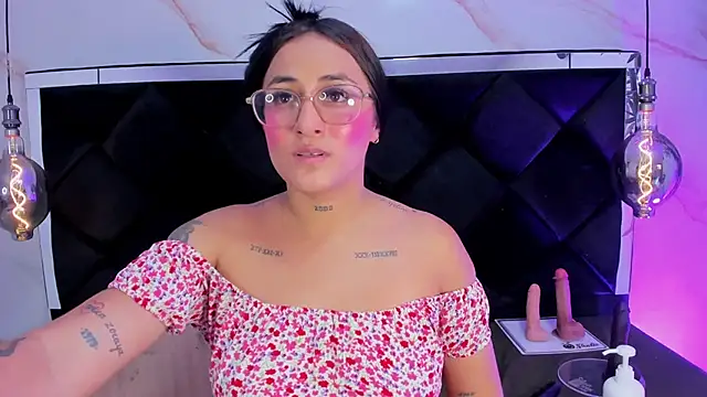 Chat XXX ao vivo de Ibbie_drastic
