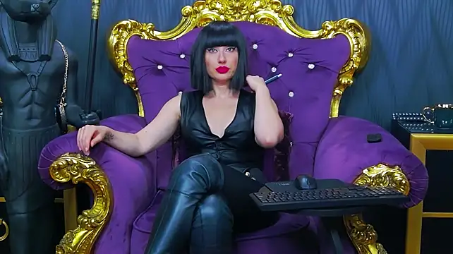 دردشة LaraMaeve الجنسية المباشرة