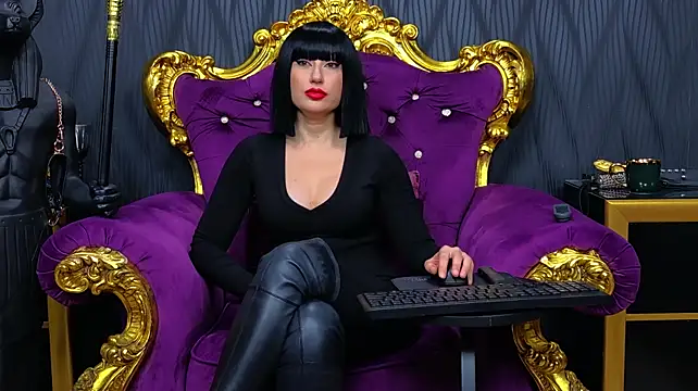 LaraMaeve Adlı Modelin Web Kamerası Şovu