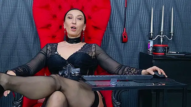 MistressDora 网络视讯表演