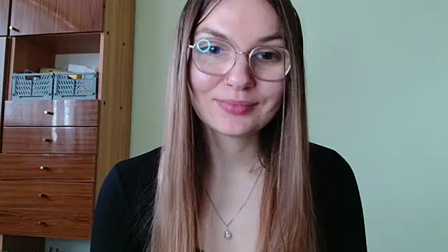 LooveELLYx's Live Chat Room