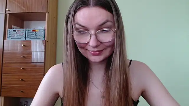 צ'אט XXX בשידור חי של LooveELLYx