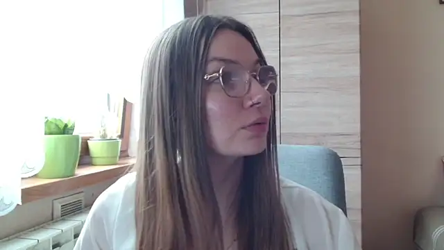 دردشة LooveELLYx الجنسية المباشرة