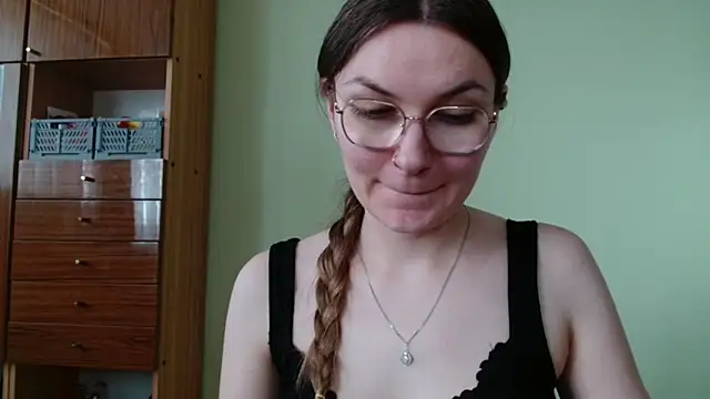 צ'אט XXX בשידור חי של LooveELLYx