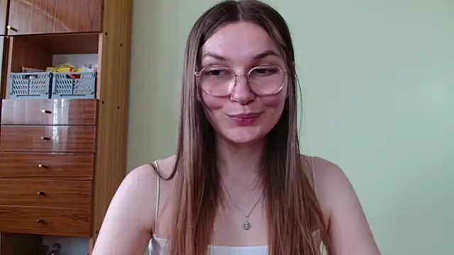 LooveELLYx Chat XXX live