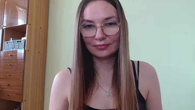 LooveELLYx Chat XXX in diretta