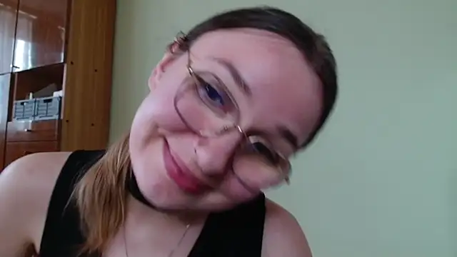 Chat +18 de LooveELLYx ao vivo