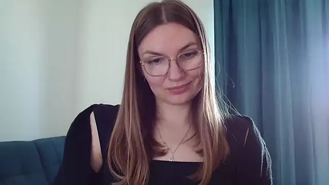 Pertunjukan Kamera Web LooveELLYx