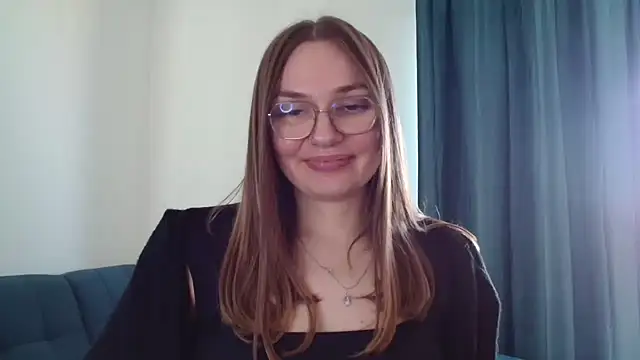 הופעת וובקאם של LooveELLYx