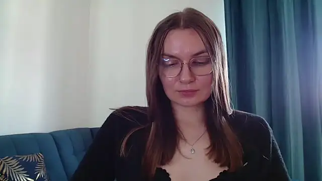 הופעת וובקאם של LooveELLYx