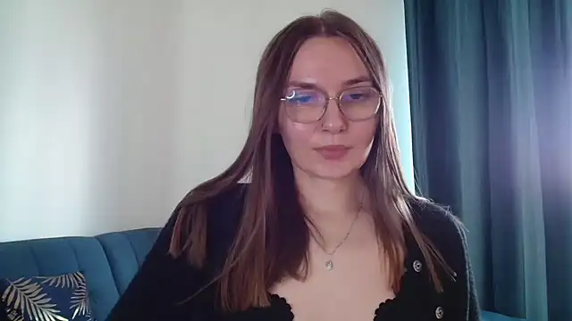 LooveELLYx webcam show