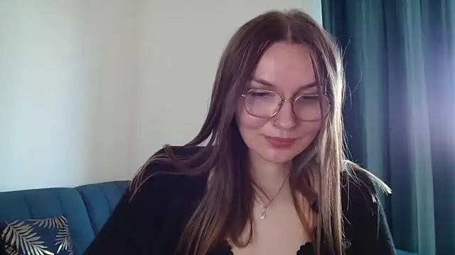LooveELLYx's Webcam Show