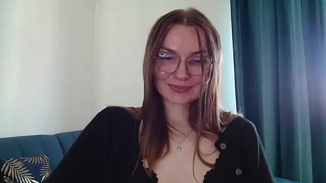 LooveELLYx's Webcam Show