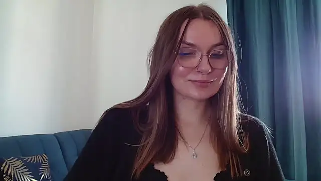 LooveELLYx – Kamerová šou
