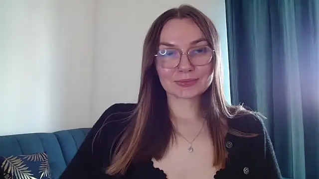 LooveELLYx's Webcam Show