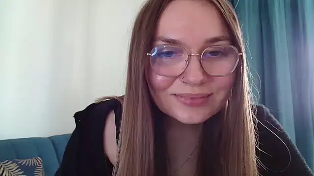 LooveELLYx Webcamshow