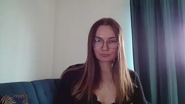 LooveELLYx Webcamshow