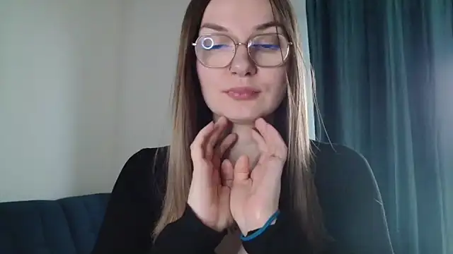 LooveELLYx's Webcam Show