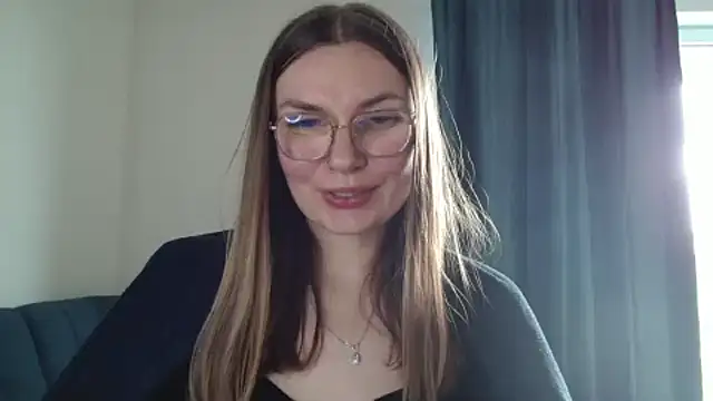 LooveELLYx's Webcam Show