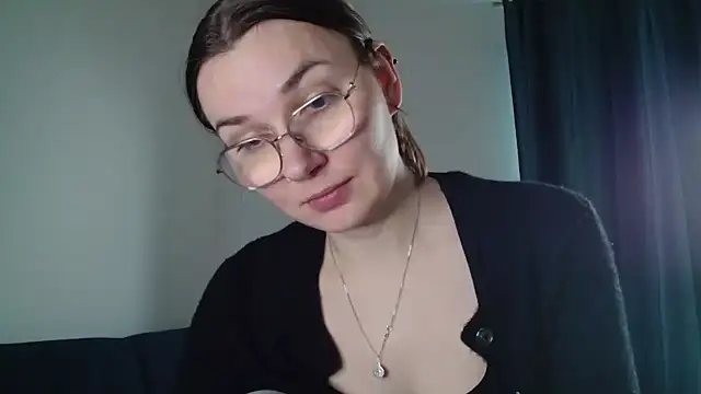 LooveELLYx webcam show