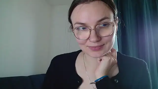 LooveELLYx Webcam show