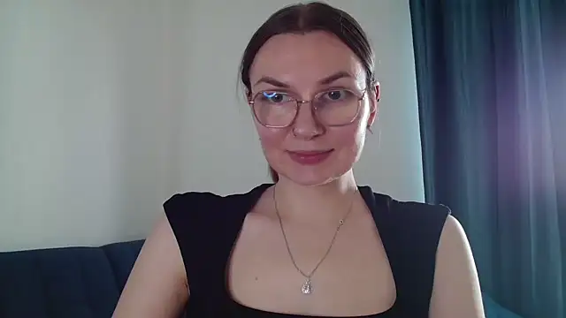 LooveELLYx's Webcam Show