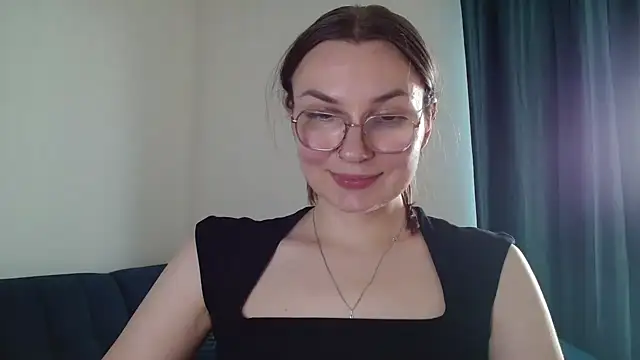 XXX chat uživo modela LooveELLYx