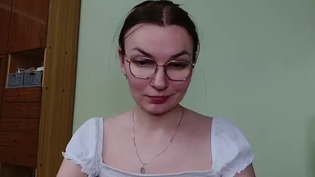 Pokazy przed kamerką – LooveELLYx