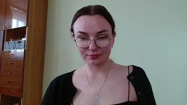 LooveELLYx: вебкам-шоу