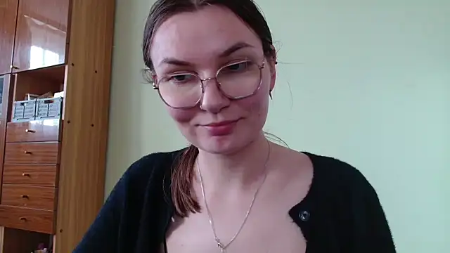 Pokazy przed kamerką – LooveELLYx